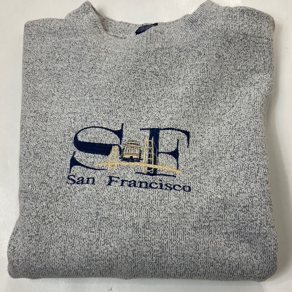 VTG, S F SAN FRANCISCO MADE IN USA 🇺🇸MEN SWEATER